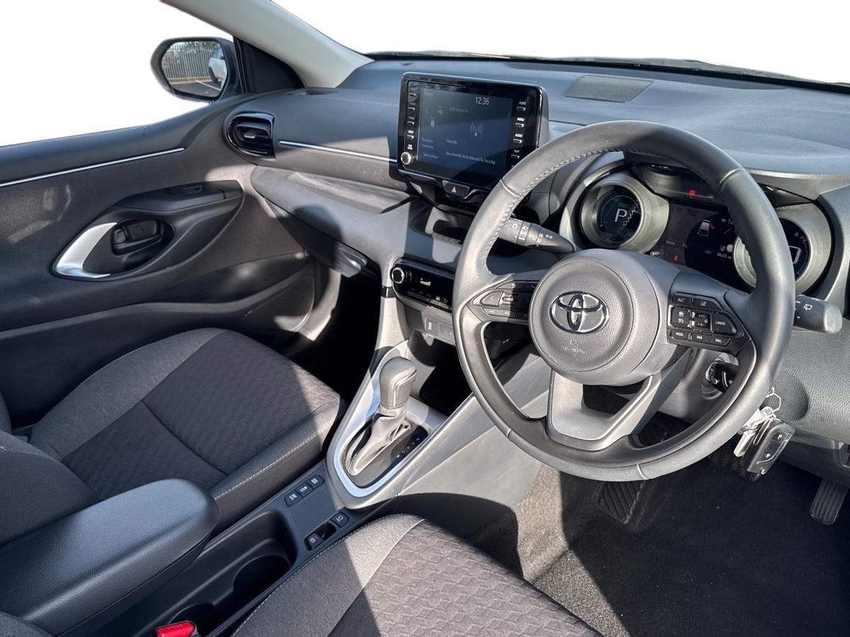 Used Toyota Yaris 2024 for sale - 77254423: Photo 12