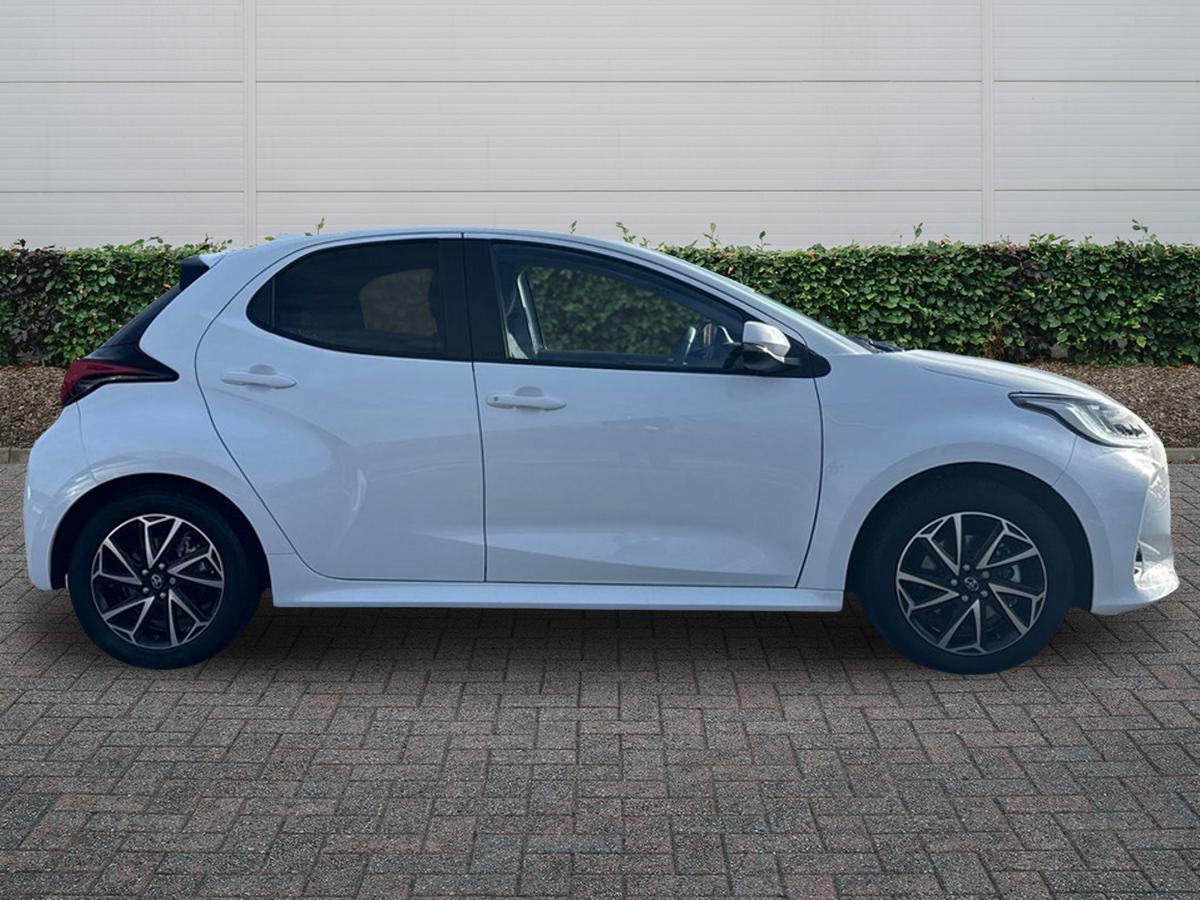 Used Toyota Yaris 2024 for sale - 77254423: Photo 5