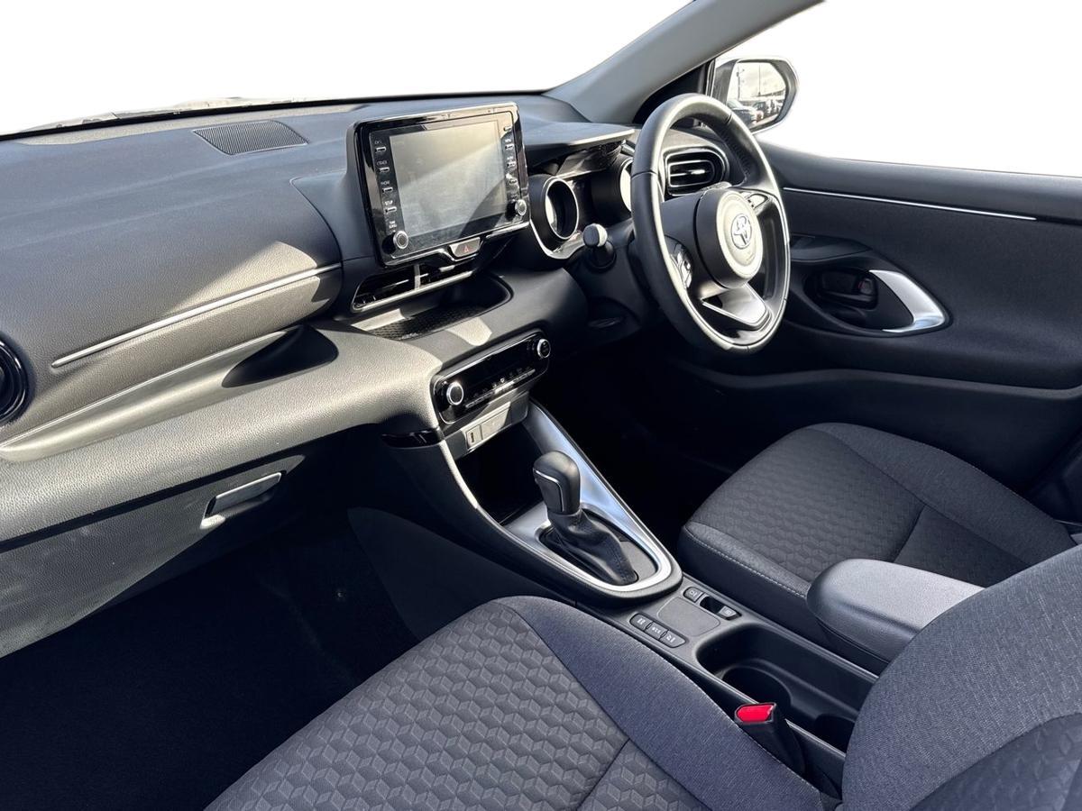 Used Toyota Yaris 2024 for sale - 77254423: Photo 7