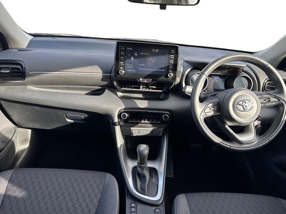 Used Toyota Yaris 2024 for sale - 77254423: Photo 8