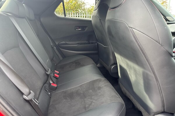 Used Toyota C-HR 2024 for sale - 76025869: Photo 13