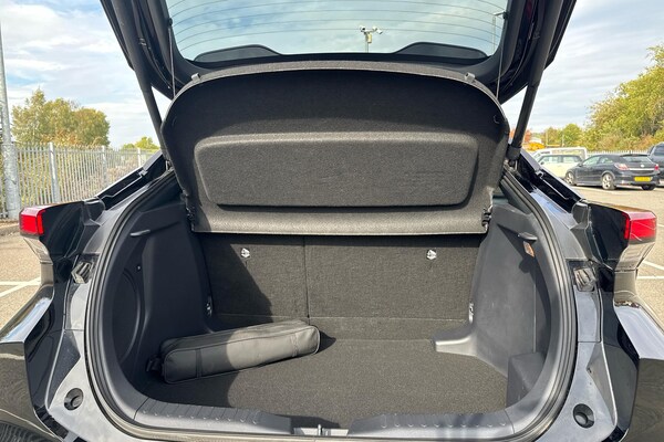 Used Toyota C-HR 2024 for sale - 76025869: Photo 14
