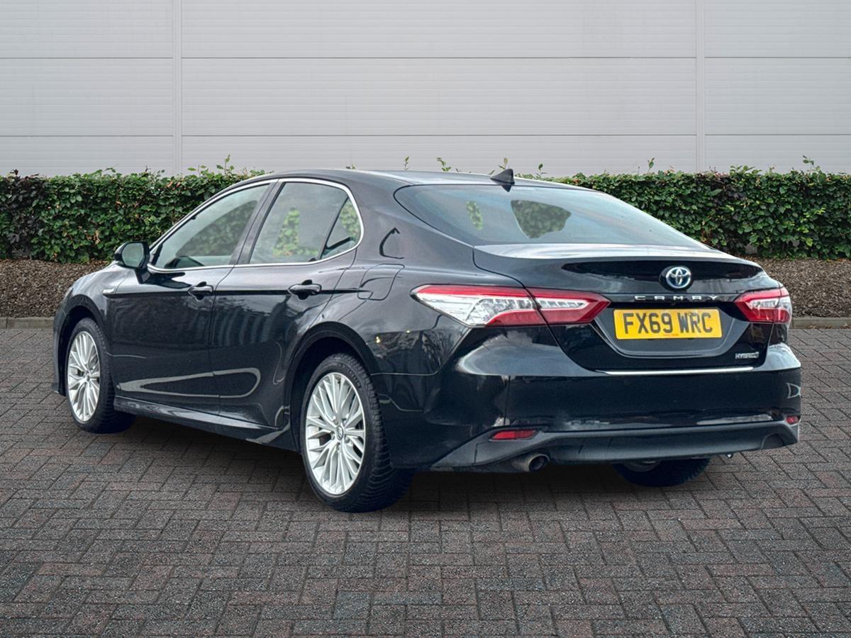 Used Toyota Camry 2019 for sale - 77052385: Photo 2