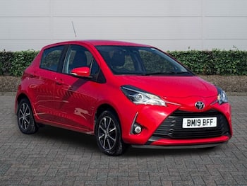 Used Toyota Yaris 2019 for sale - 79613635: Photo