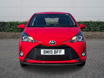 Used Toyota Yaris 2019 for sale - 79613635: Photo
