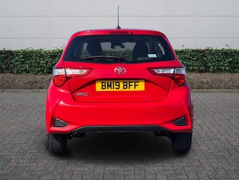 Used Toyota Yaris 2019 for sale - 79613635: Photo