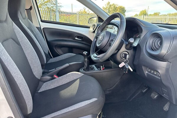 Used Toyota Aygo X 2022 for sale - 75659589: Photo 11