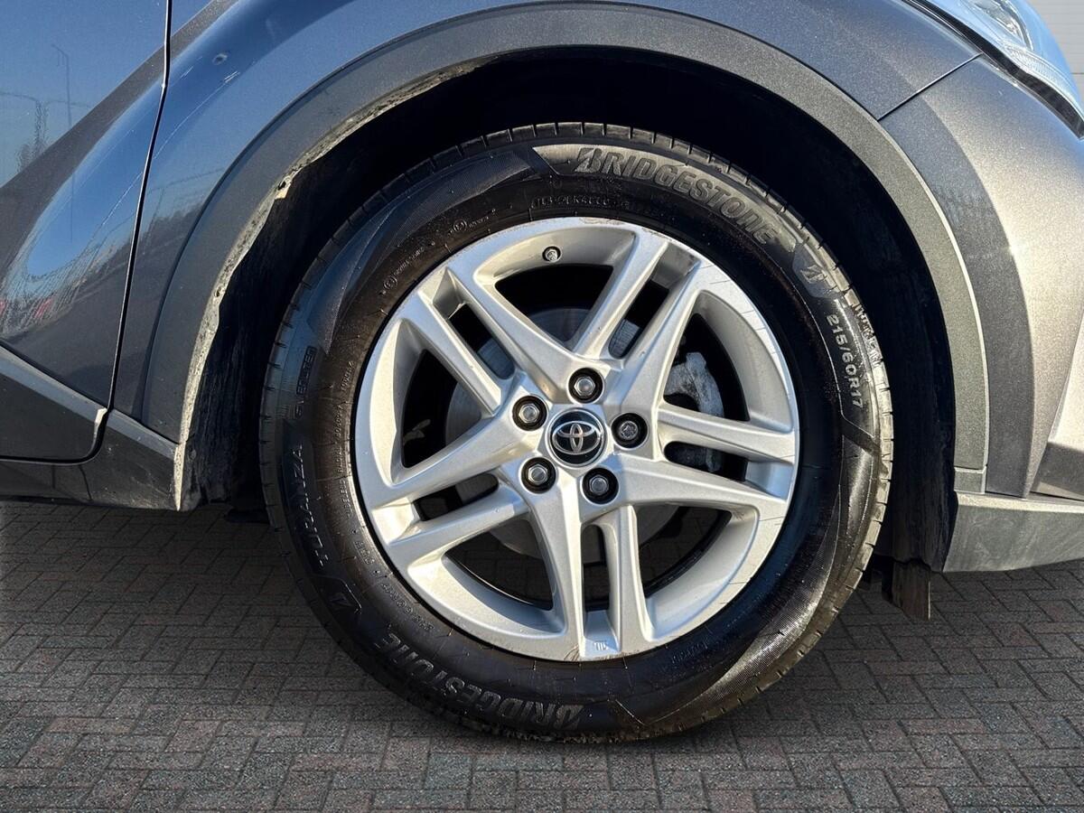 Used Toyota C-HR 2022 for sale - 77926912: Photo 6