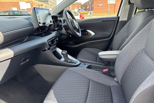 Used Toyota Yaris 2023 for sale - 75733604: Photo 10