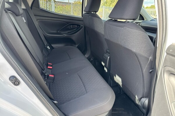 Used Toyota Yaris 2023 for sale - 75733604: Photo 13