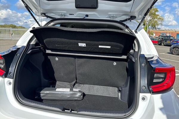 Used Toyota Yaris 2023 for sale - 75733604: Photo 14