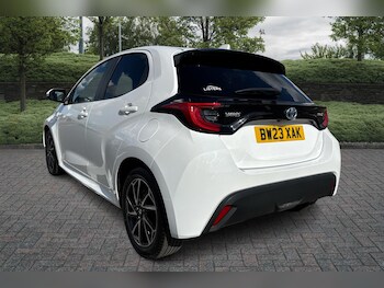 Used Toyota Yaris 2023 for sale - 75733604: Photo