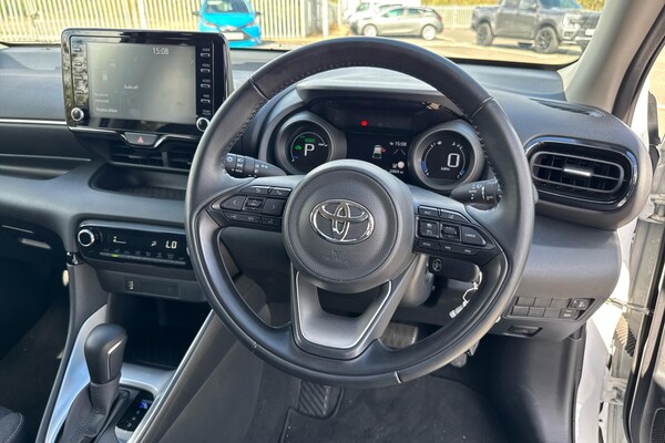 Used Toyota Yaris 2023 for sale - 75733604: Photo 6
