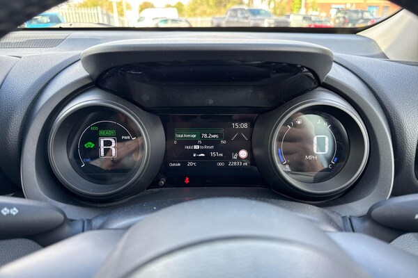 Used Toyota Yaris 2023 for sale - 75733604: Photo 9