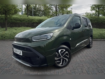 Used Toyota PROACE CITY Verso 2024 for sale - 75966494: Photo