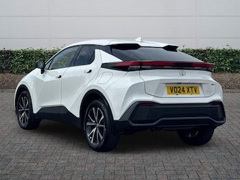 Used Toyota C-HR 2024 for sale - 79013934: Photo