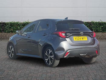 Used Toyota Yaris 2024 for sale - 77725215: Photo