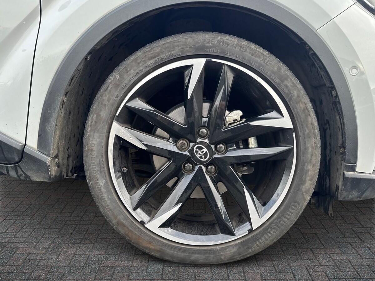 Used Toyota C-HR 2022 for sale - 76359798: Photo 6