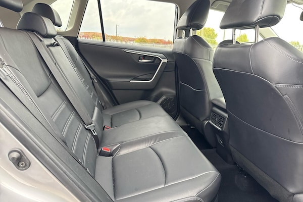 Used Toyota RAV4 2021 for sale - 76073821: Photo 13