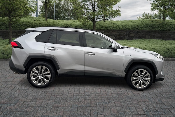 Used Toyota RAV4 2021 for sale - 76073821: Photo 16