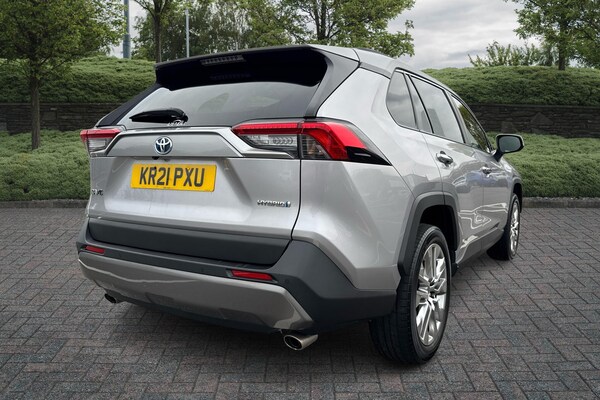 Used Toyota RAV4 2021 for sale - 76073821: Photo 2