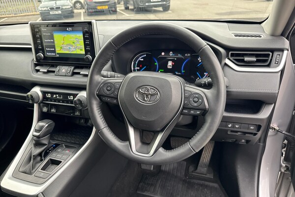 Used Toyota RAV4 2021 for sale - 76073821: Photo 6