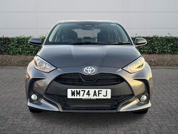 Used Toyota Yaris 2024 for sale - 77575923: Photo