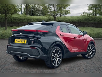 Used Toyota C-HR 2024 for sale - 75389090: Photo