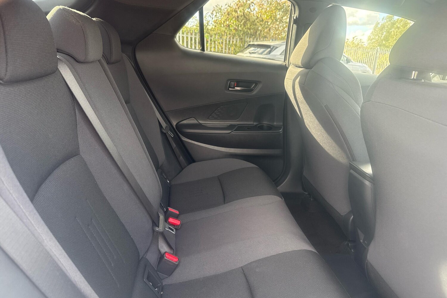 Used Toyota C-HR 2024 for sale - 76647380: Photo 13