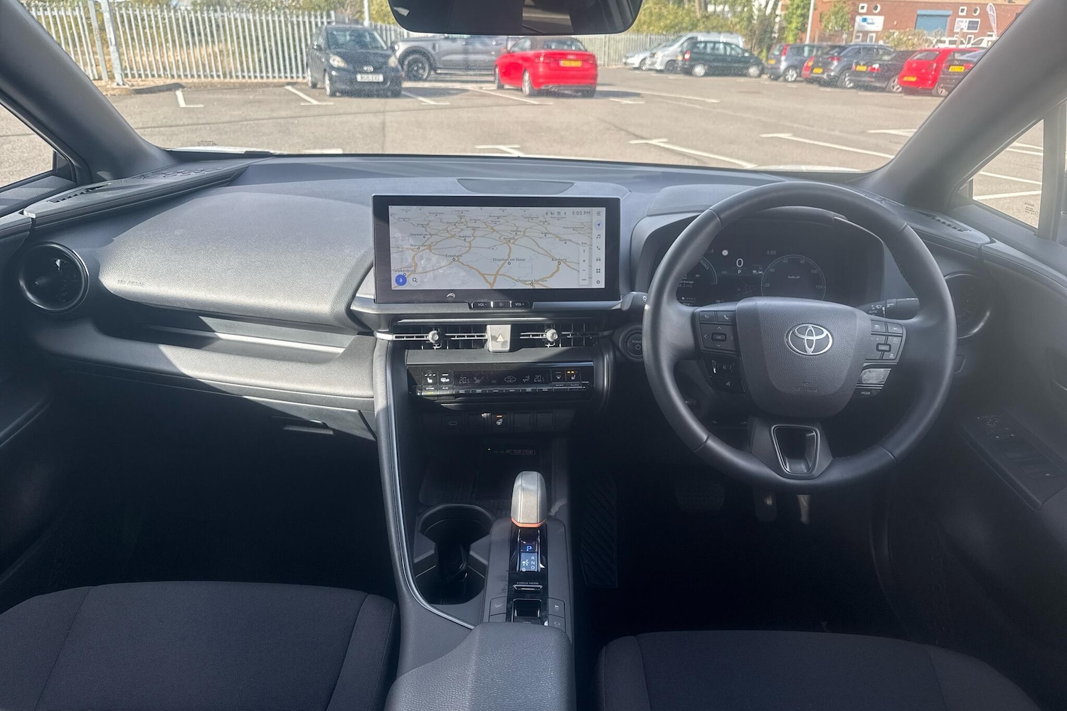 Used Toyota C-HR 2024 for sale - 76647380: Photo 5