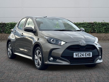 Used Toyota Yaris 2024 for sale - 77725338: Photo