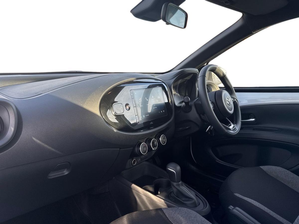 Used Toyota Aygo X 2024 for sale - 77254465: Photo 7