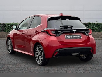 Used Toyota Yaris 2023 for sale - 79077180: Photo