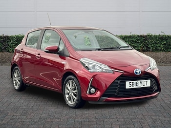 Used Toyota Yaris 2018 for sale - 77052384: Photo