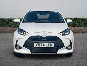 Used Toyota Yaris 2024 for sale - 77926863: Photo