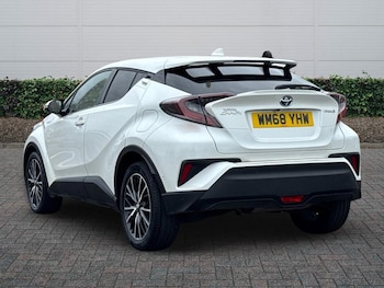 Used Toyota C-HR 2019 for sale - 78307659: Photo
