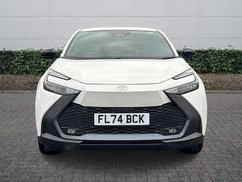 Used Toyota C-HR 2024 for sale - 76800410: Photo