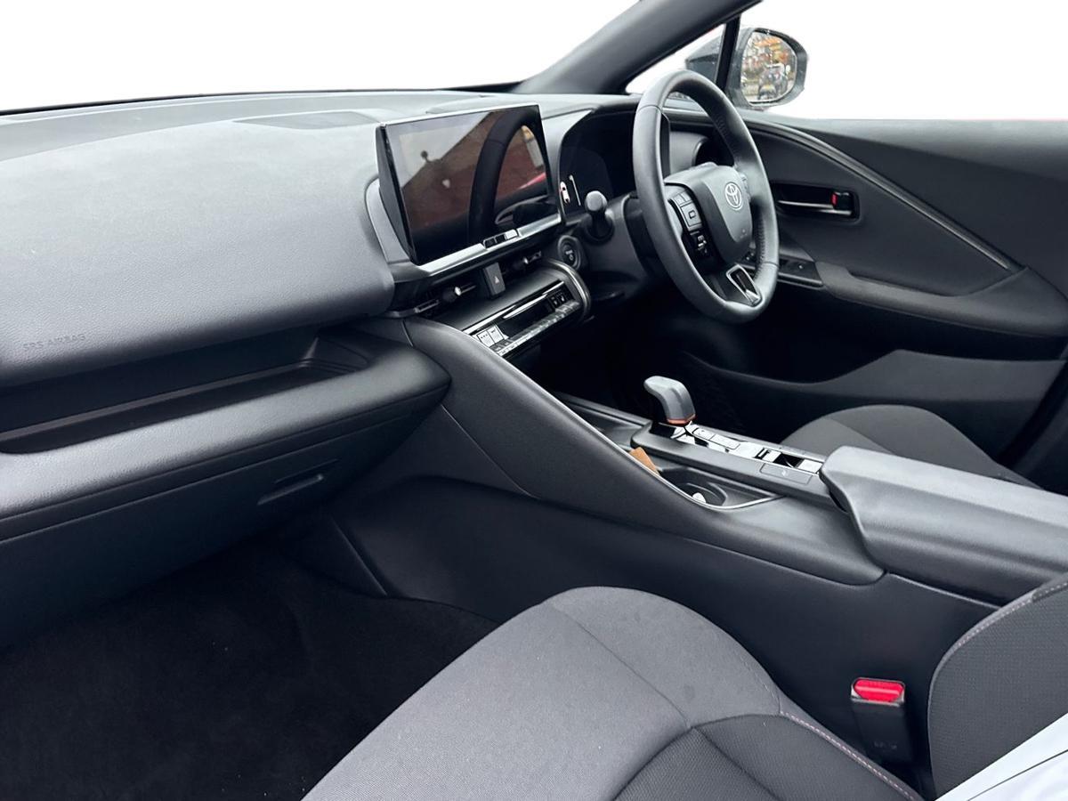 Used Toyota C-HR 2024 for sale - 76800410: Photo 7