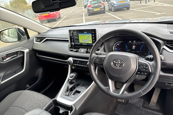 Used Toyota RAV4 2021 for sale - 76285438: Photo 5