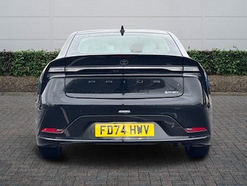 Used Toyota Prius 2024 for sale - 76716789: Photo