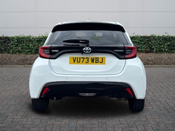 Used Toyota Yaris 2023 for sale - 77725323: Photo