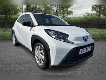 2023 (73) - 1.0 VVT-i Pure 5dr