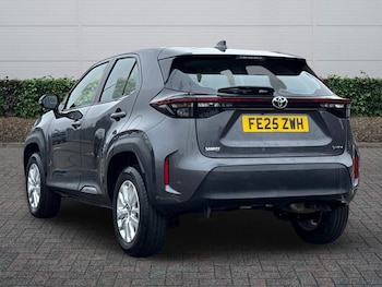 Used Toyota Yaris 2025 for sale - 77785707: Photo