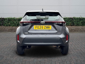 Used Toyota Yaris 2025 for sale - 77785707: Photo