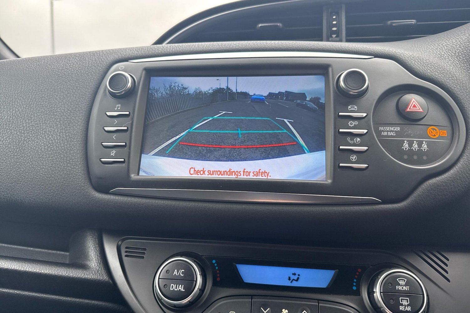 Used Toyota Yaris 2019 for sale - 76500932: Photo 8