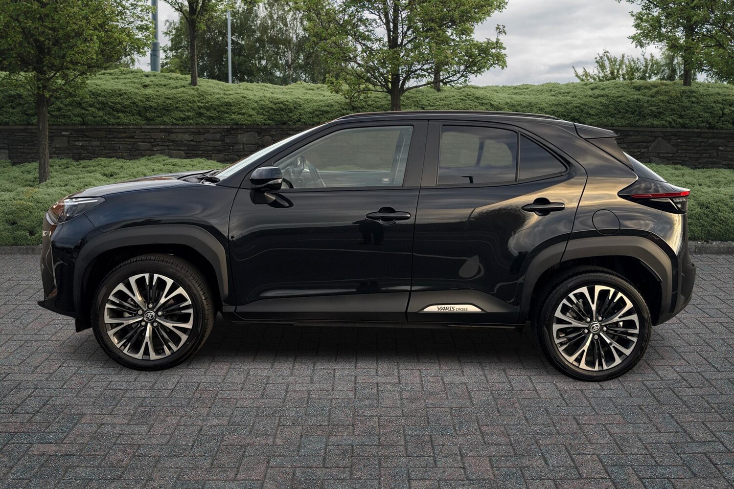 Used Toyota Yaris 2024 for sale - 76635386: Photo 17