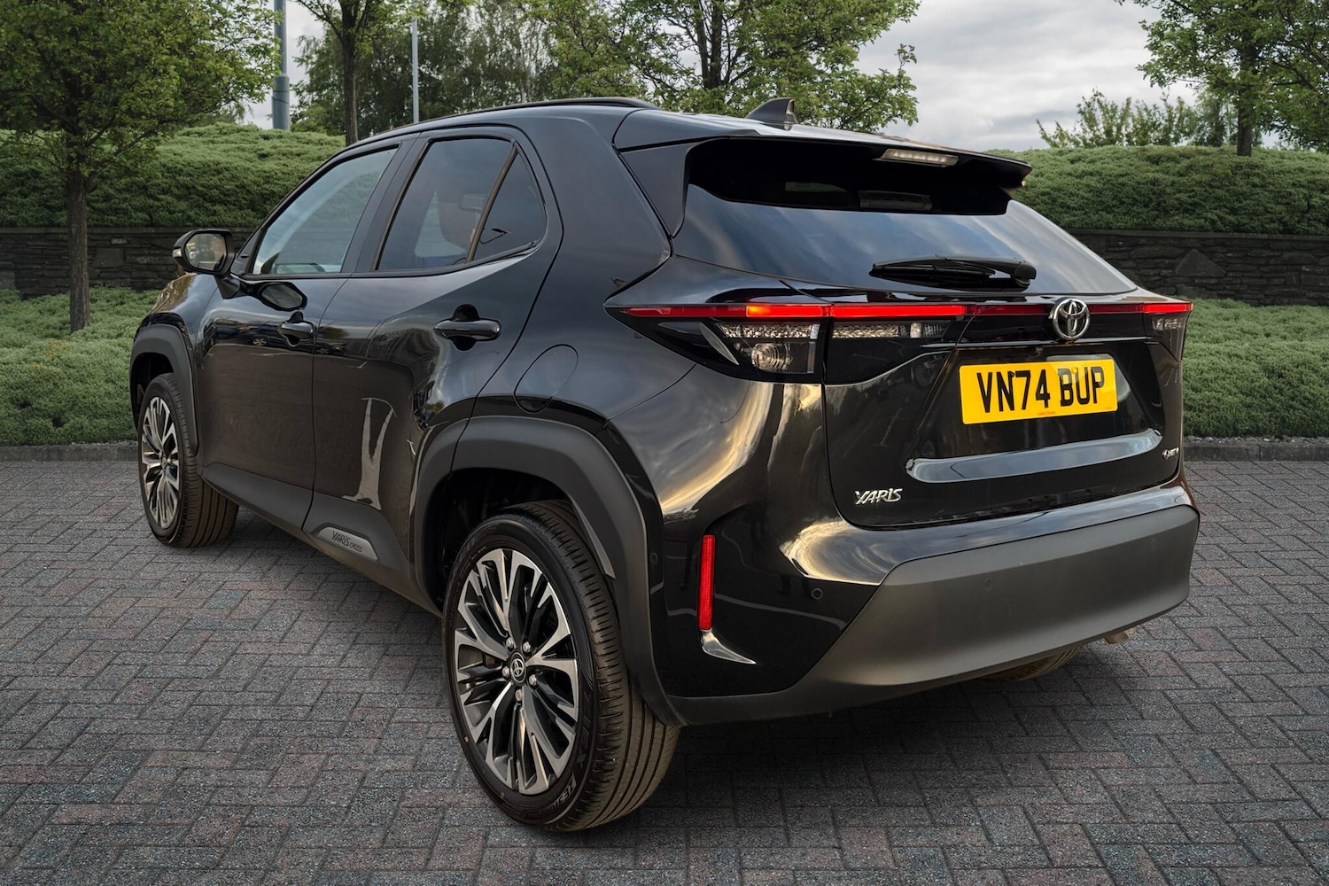 Used Toyota Yaris 2024 for sale - 76635386: Photo 4