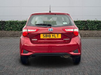 Used Toyota Yaris 2018 for sale - 77231552: Photo