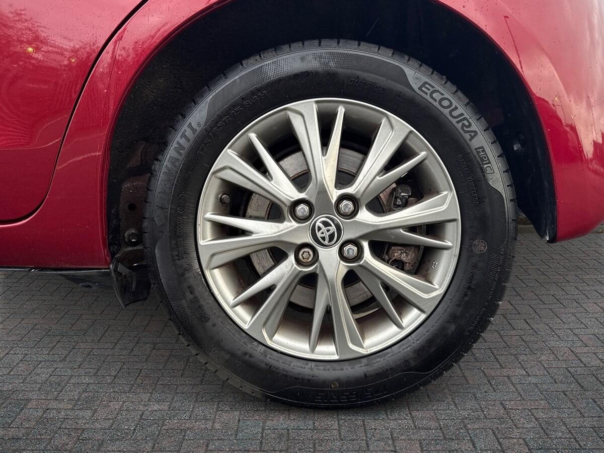 Used Toyota Yaris 2018 for sale - 77231552: Photo 6