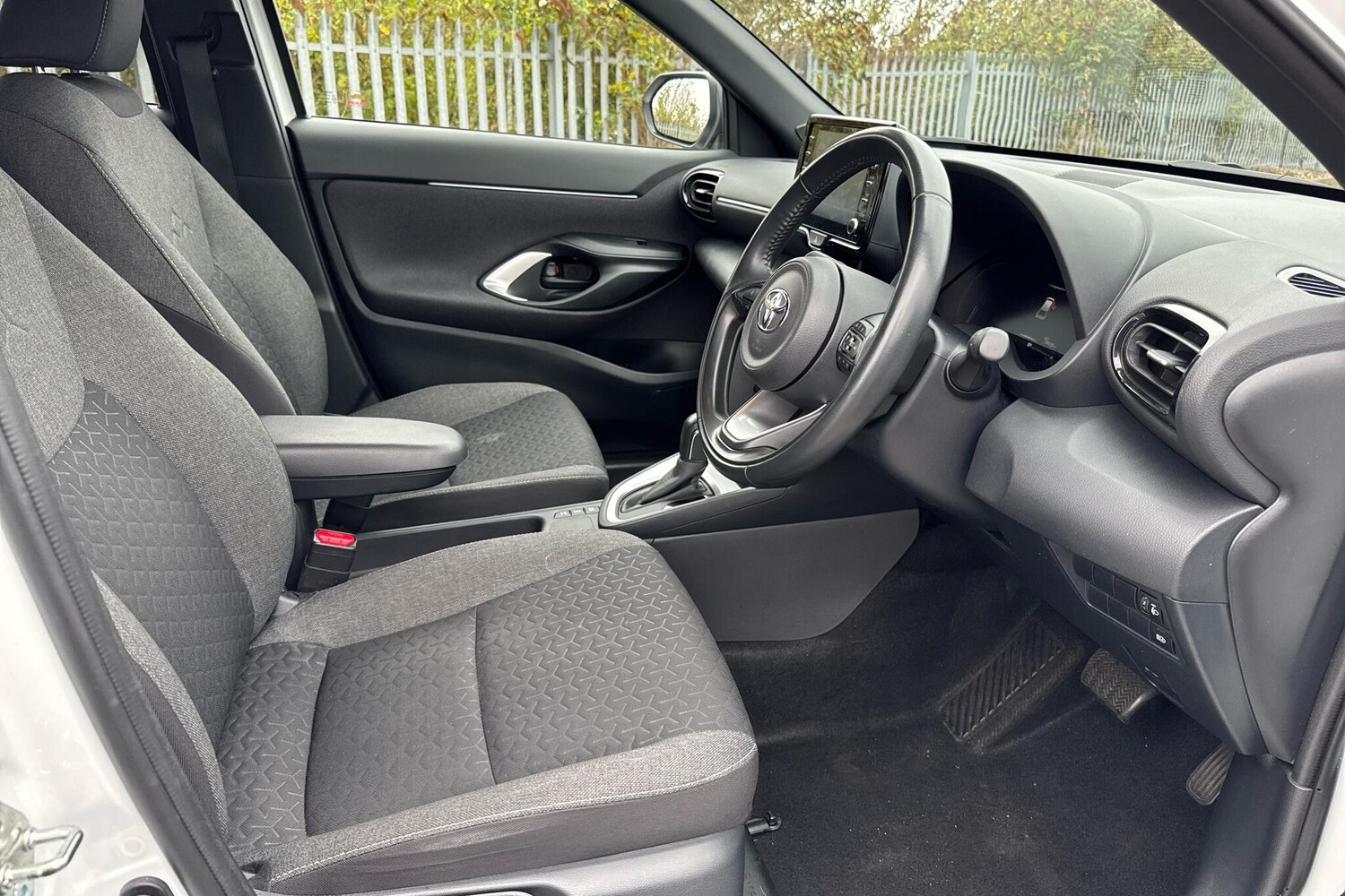 Used Toyota Yaris 2023 for sale - 75579381: Photo 11